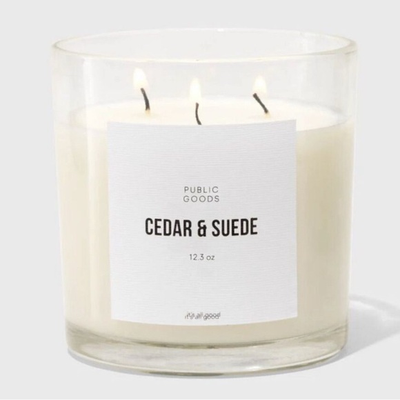 Public Goods Cedar & Suede Soy
Candle with 3 wicks Size 12.3oz - Picture 3 of 6